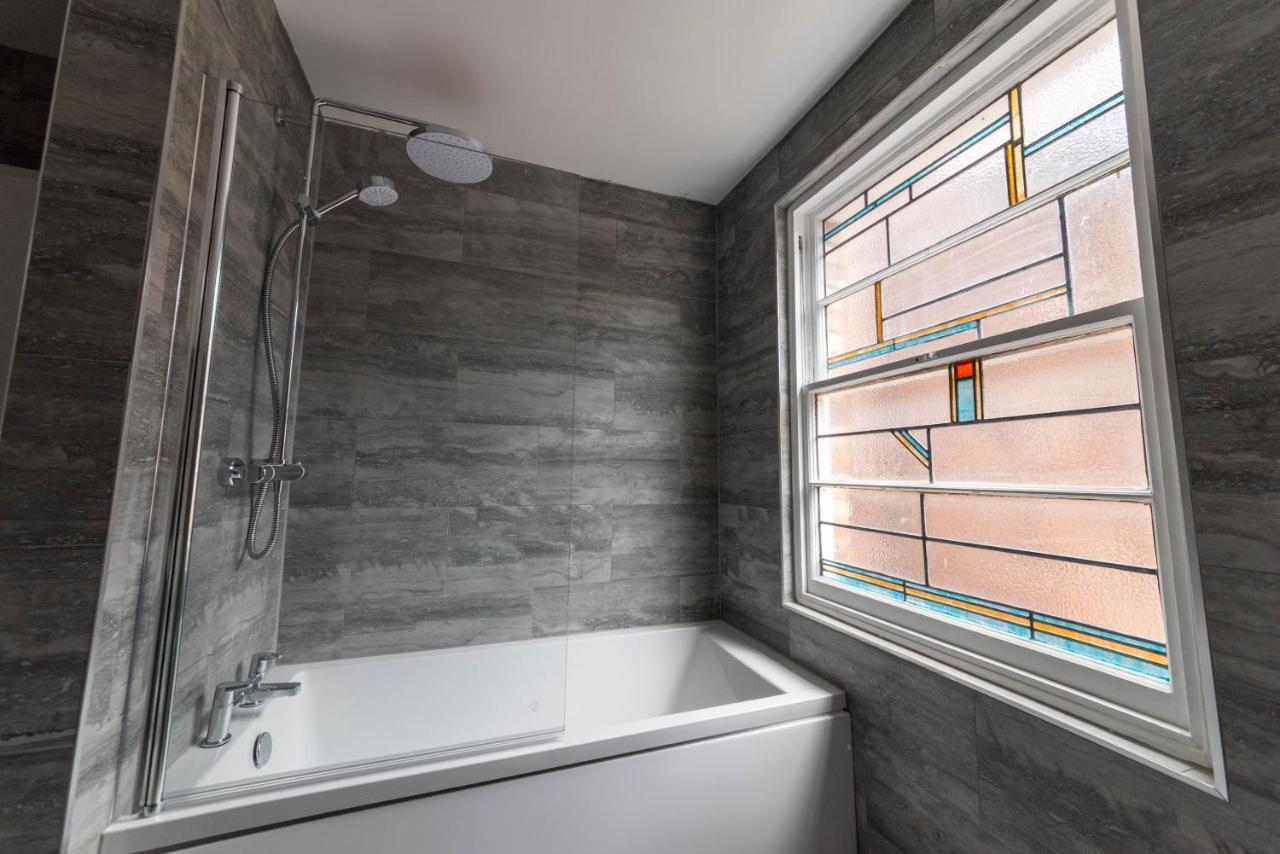 Coastal Escape At 31, Holiday home *